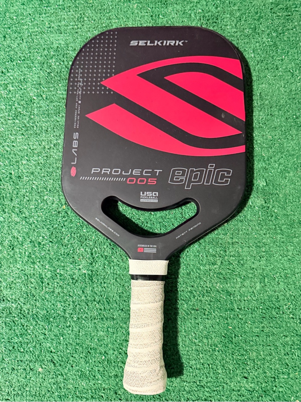 Selkirk Project Epic 005 Pickleball Paddle - Black & Red - Picture 2 of 6